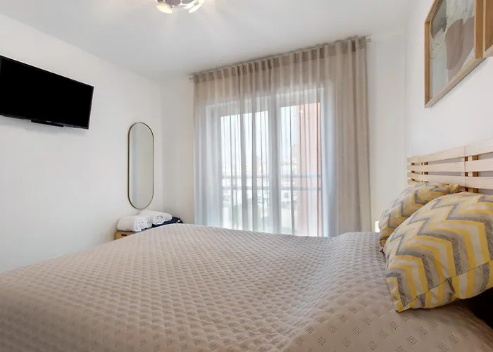 Coral Oasis Apartment